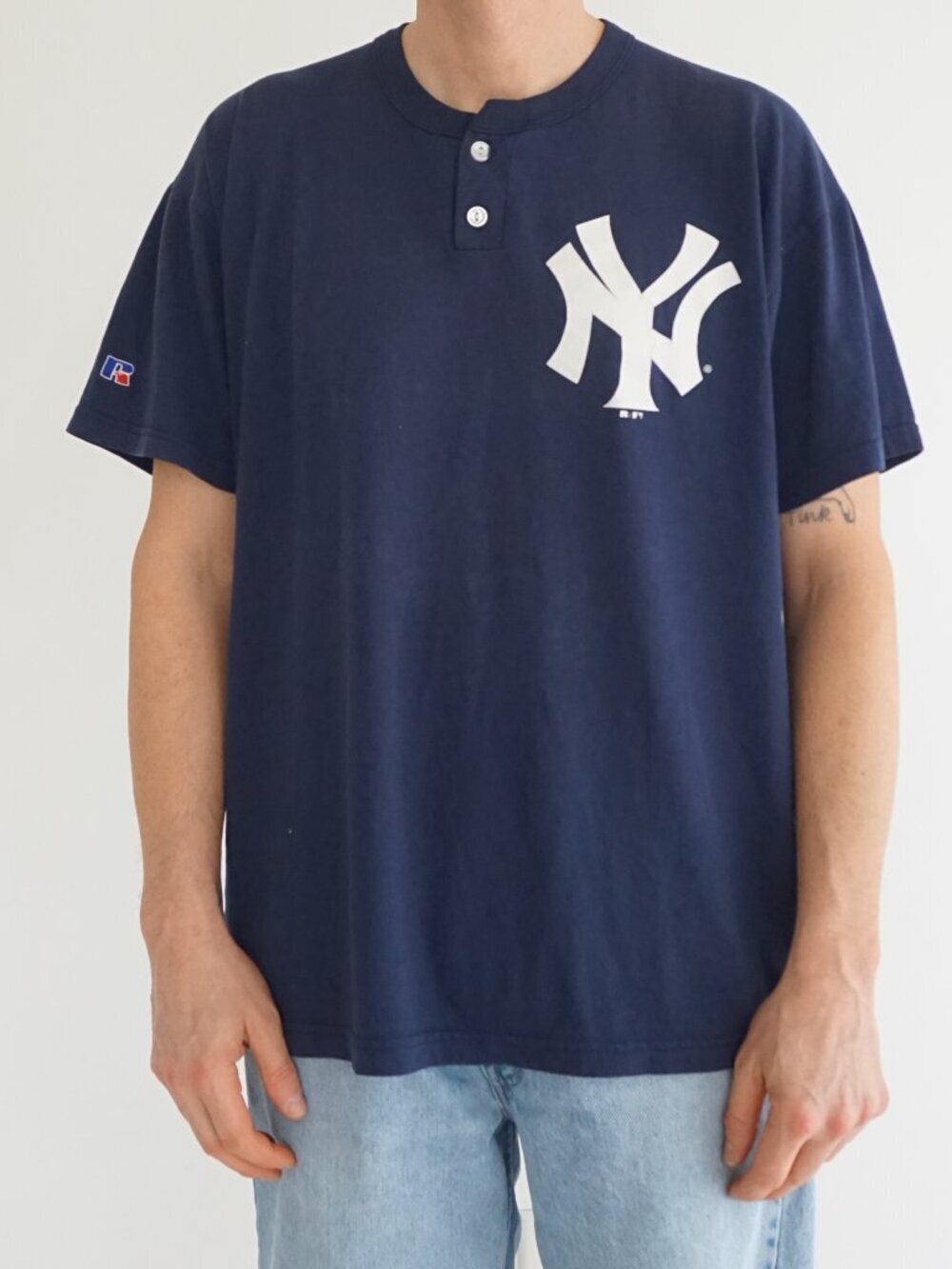 Russell Athletic Navy Yankees Robinson 12 Button Front Baseball Shirt Cotton L